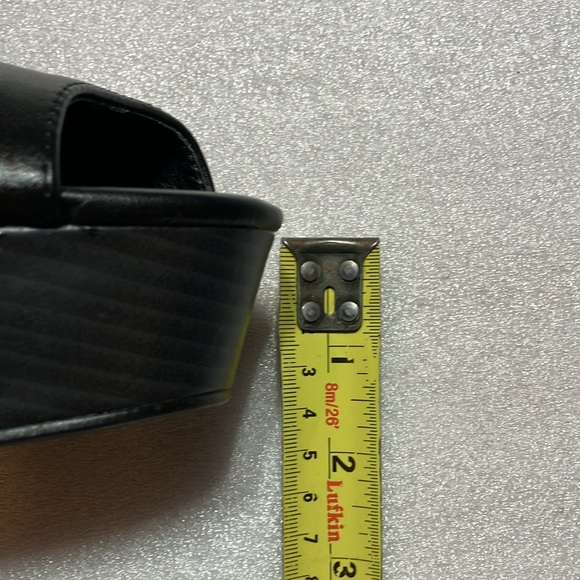 Black platform peep toe open toe heels with ankle strap and locket. Size 10. - Picture 7 of 9